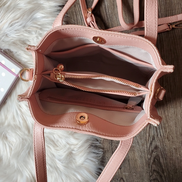 Lauren Conrad Shoulder Bag - Picture 10 of 11
